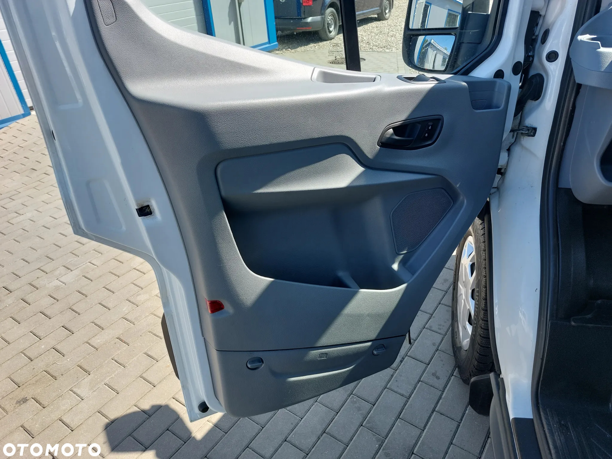 Ford Transit - 9