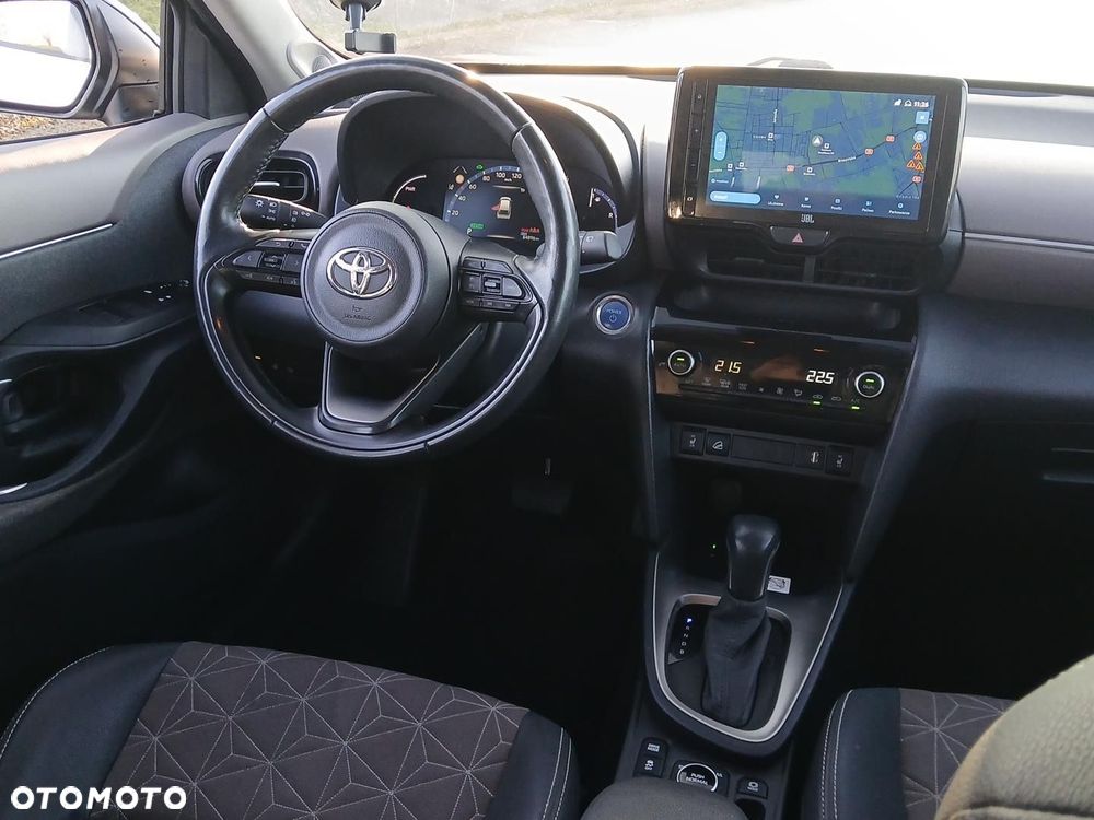 Toyota Yaris Cross - 19