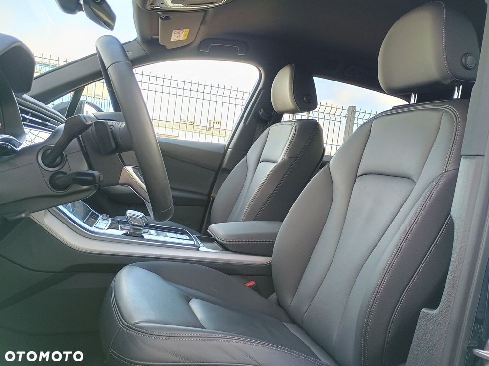 Audi Q7 - 24