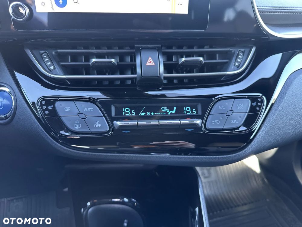 Toyota C-HR - 26