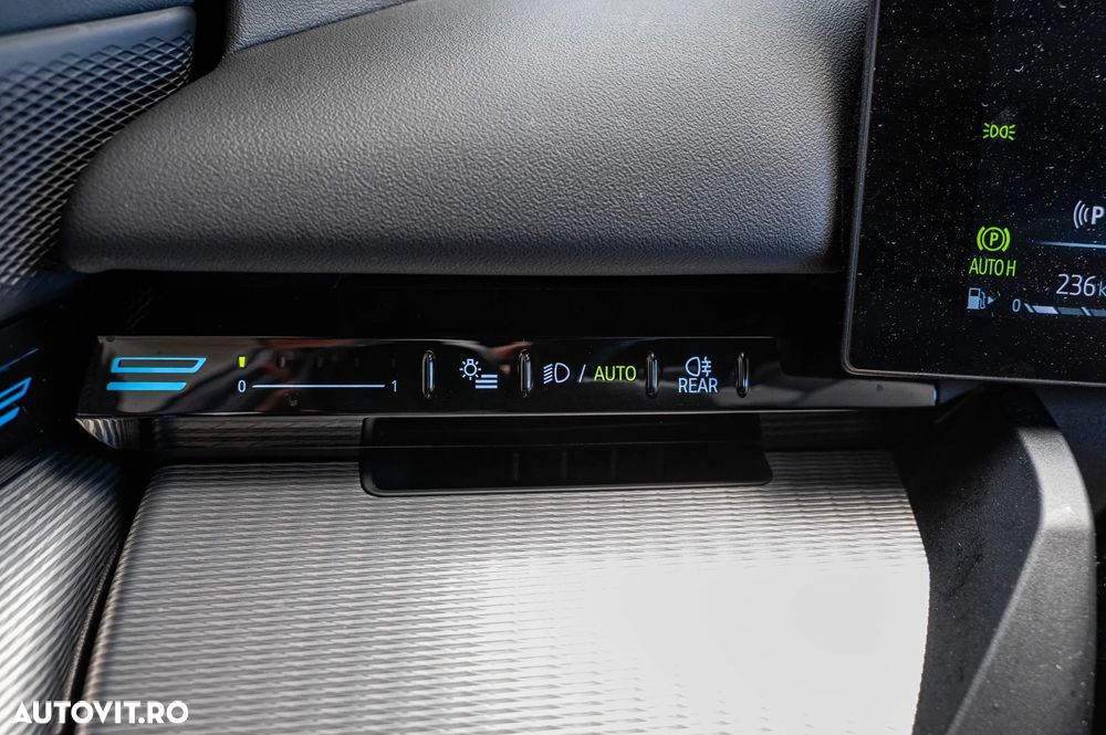 BMW Seria 5 520d AT MHEV - 26