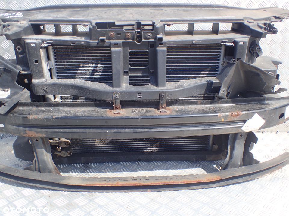 PAS PRZEDNI CHŁODNICE VW PASSAT B6 2,0 TDI RADOM - 3