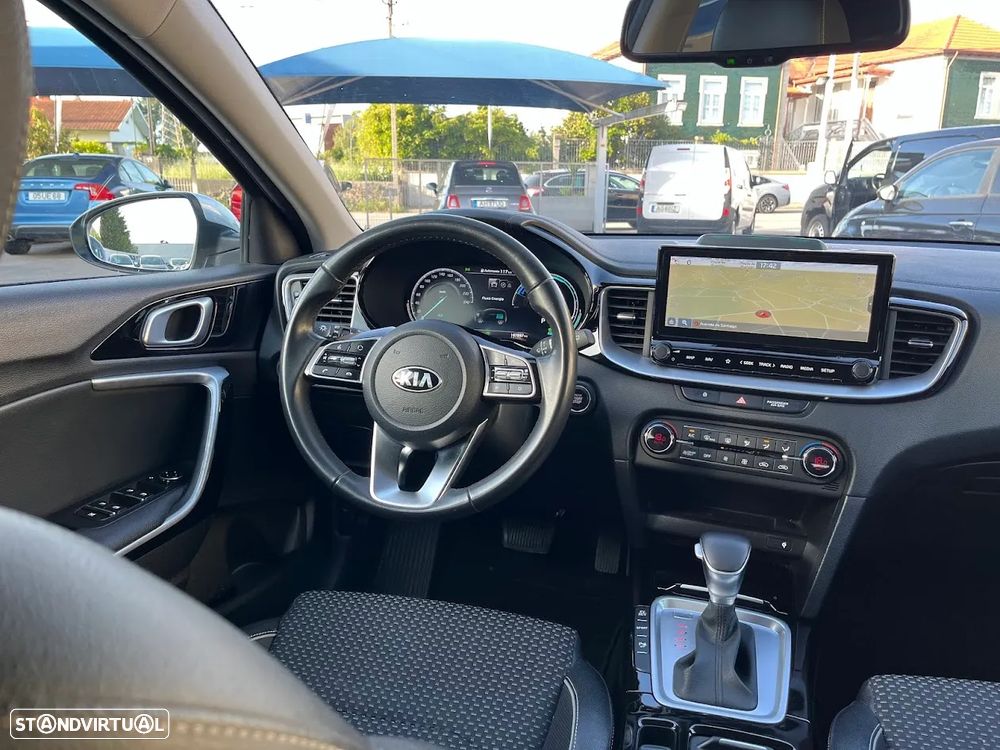 Kia XCeed 1.6 GDi PHEV Drive - 11