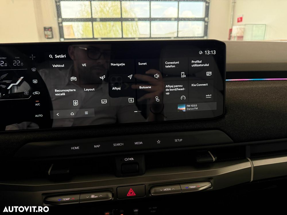 Kia EV3 81.4 kWh 4x2 AT GT Line - 25