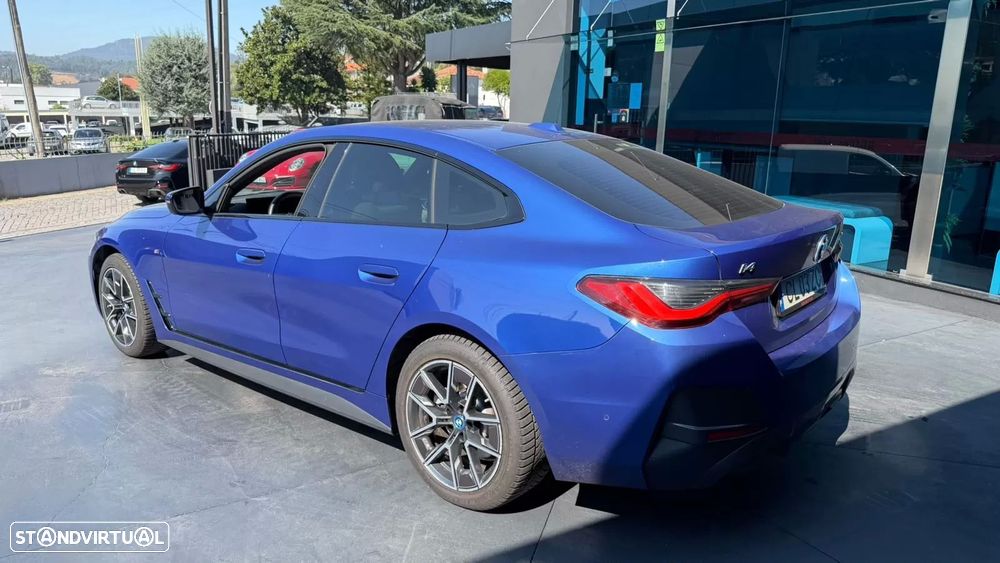 BMW i4 eDrive40 Edição Desportiva M - 7