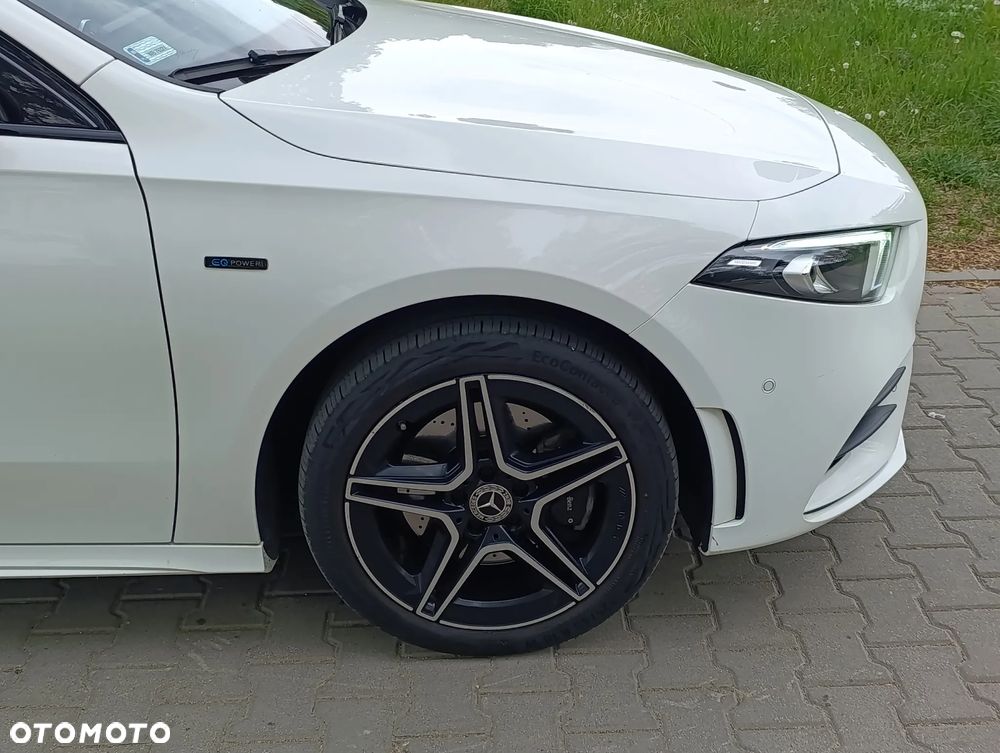 Mercedes-Benz Klasa A 250 E AMG Line 8G-DCT - 10