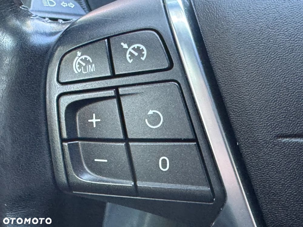 Volvo V40 D3 Drive-E Momentum - 18