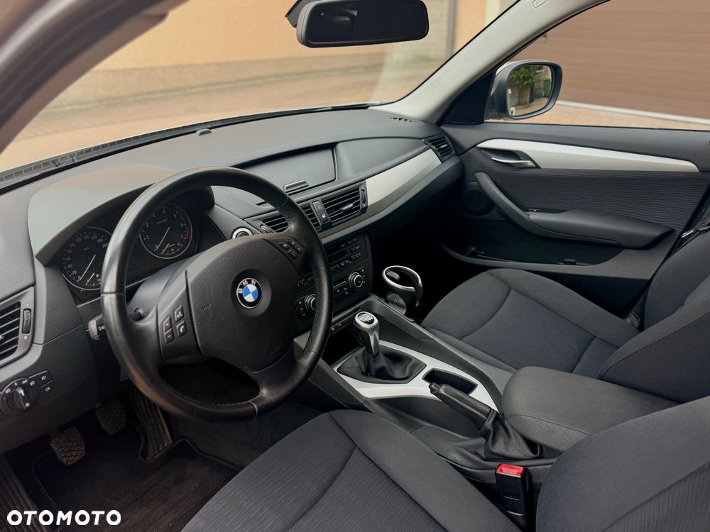 BMW X1 sDrive18i - 22
