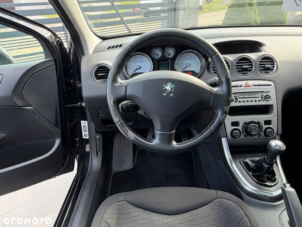 Peugeot 308 120 VTi Family - 17