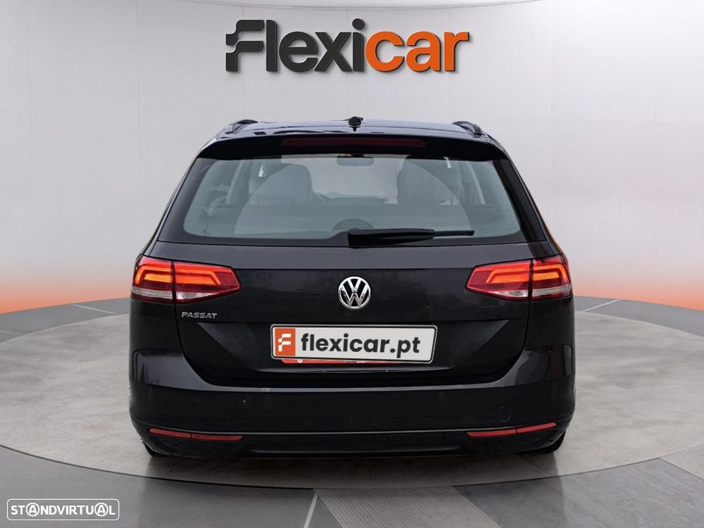 VW Passat Variant 1.6 TDI Confortline DSG - 6