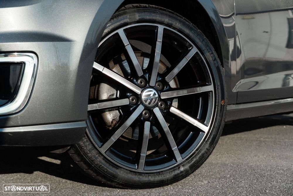 VW e-Golf AC/DC - 32