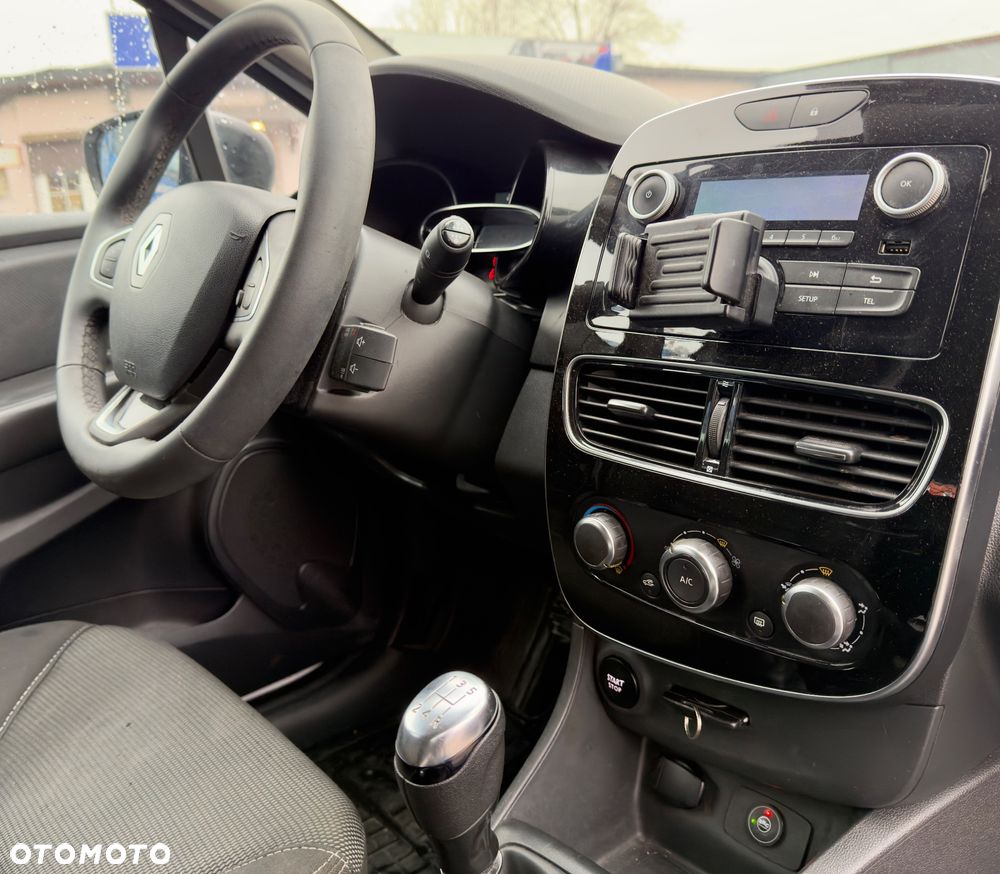 Renault Clio 1.2 16V Life - 9