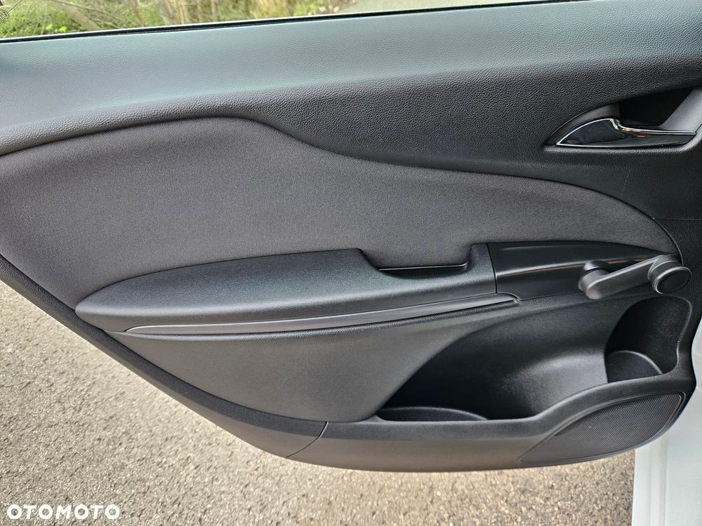 Opel Zafira Tourer 1.8 Active - 32