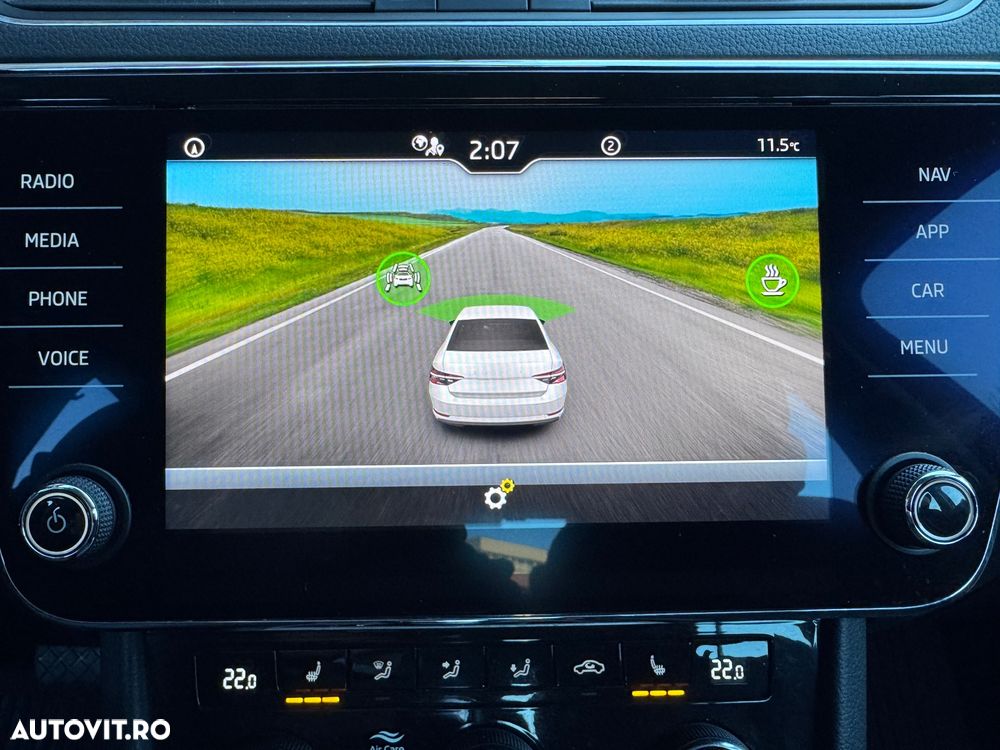 Skoda Superb 2.0 TDI DSG Style - 14