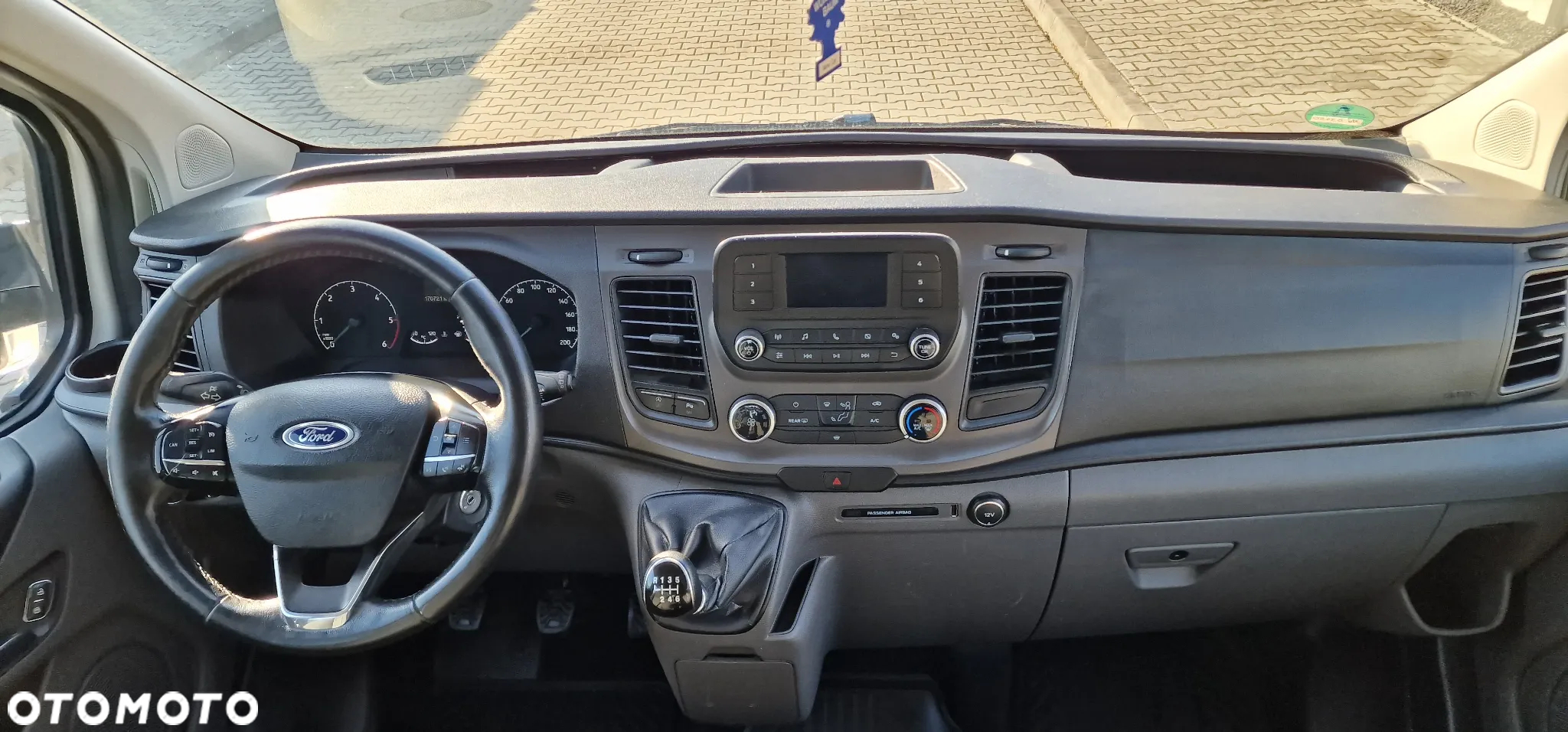 Ford Transit Custom 320 L2H1 PKW VA Trend - 11