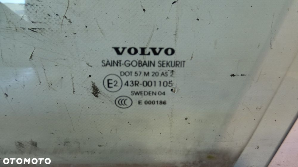 SZYBA BOCZNA LEWA PRZEDNIA DRZWI VOLVO S40 II 2.0 - 2