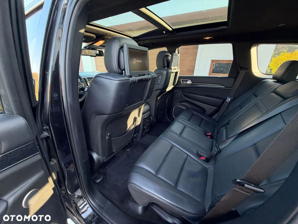 Jeep Grand Cherokee - 29