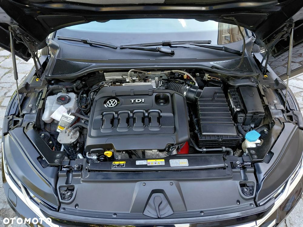 Volkswagen Arteon 2.0 TDI Bi-Turbo SCR 4Mot R-Line DSG - 39
