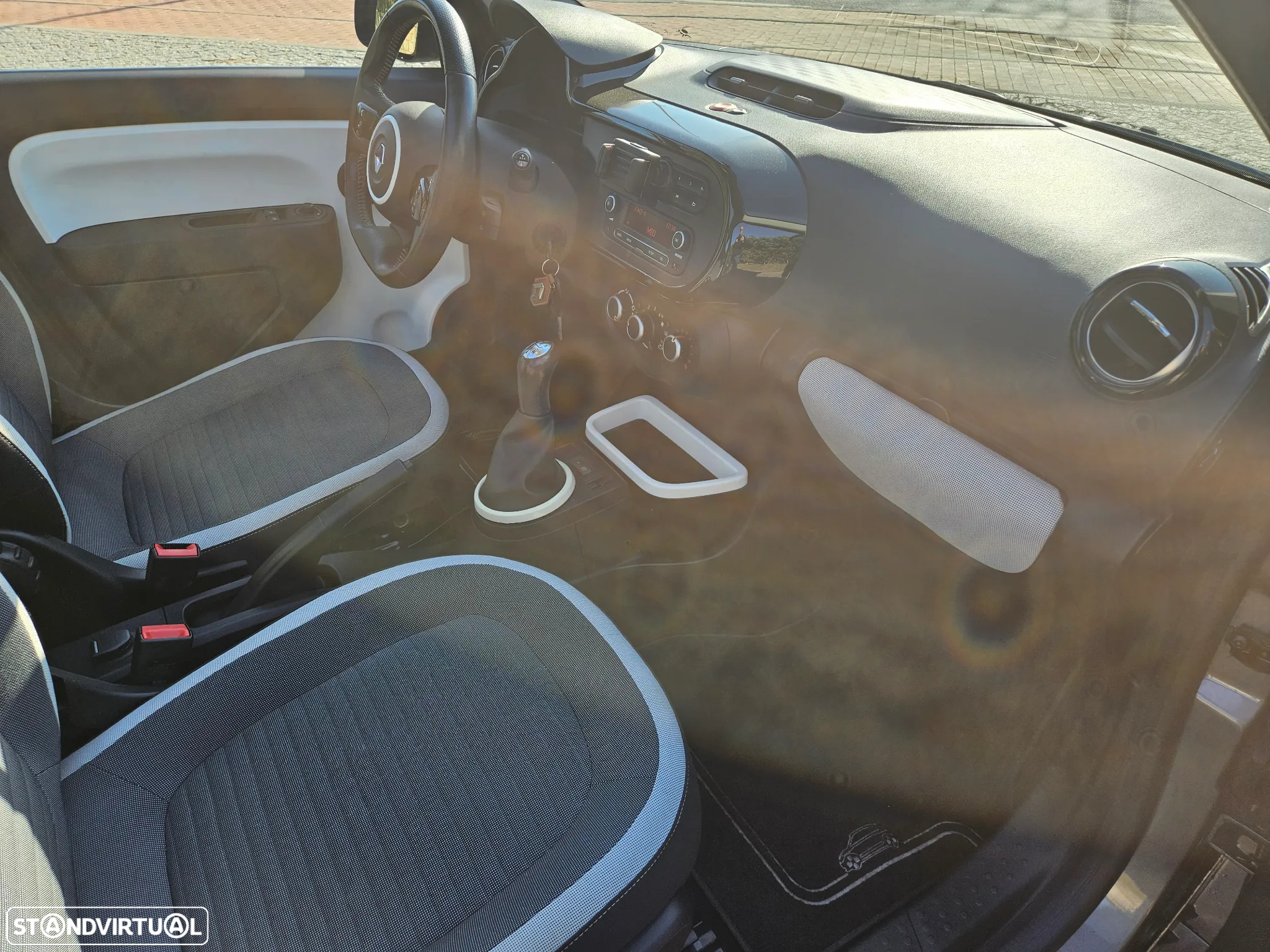 Renault Twingo 1.0 SCe Luxe - 18