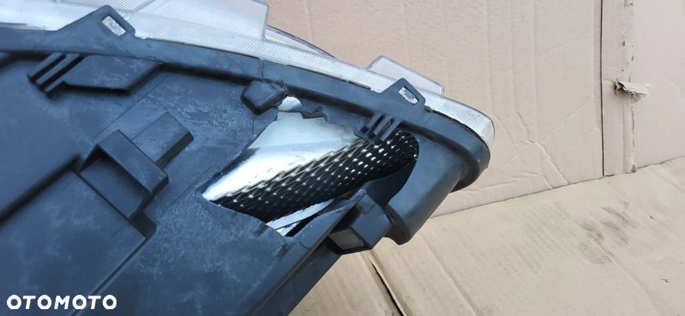 LAMPA PRAWY PRZOD MERCEDES SPRINTER 907 9109060100 - 6