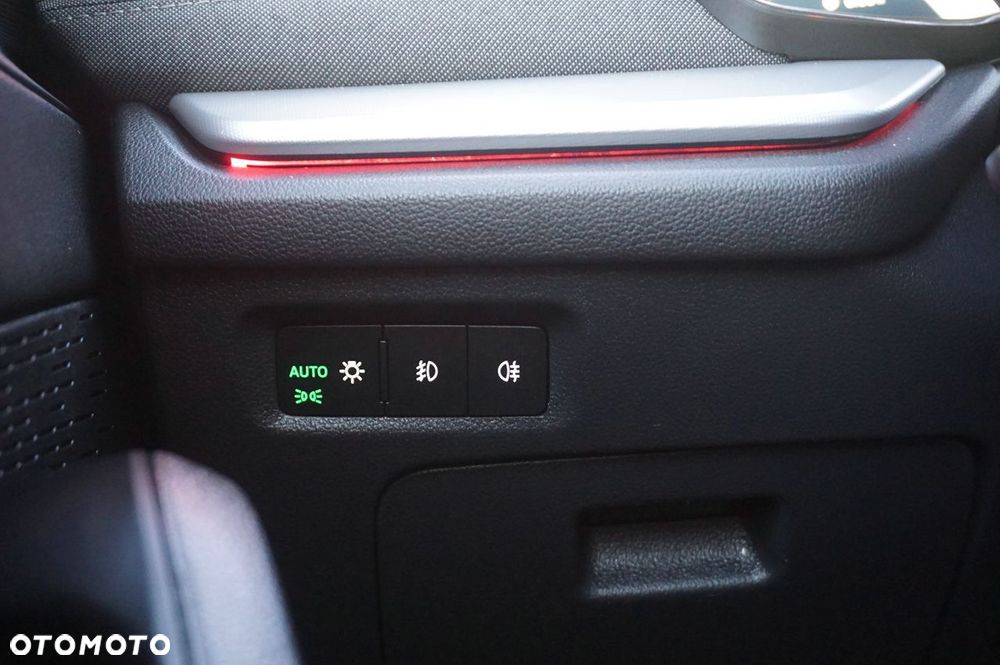 Skoda Octavia 2.0 TDI DSG Exclusive Plus - 22