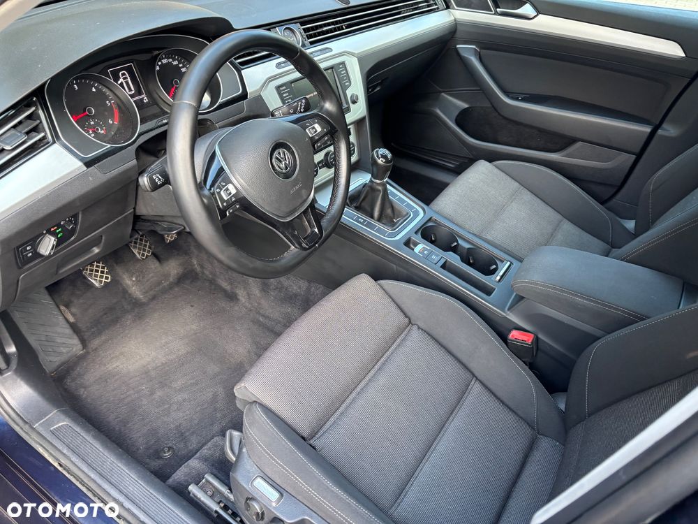 Volkswagen Passat Variant 2.0 TDI BMT Comfortline - 9