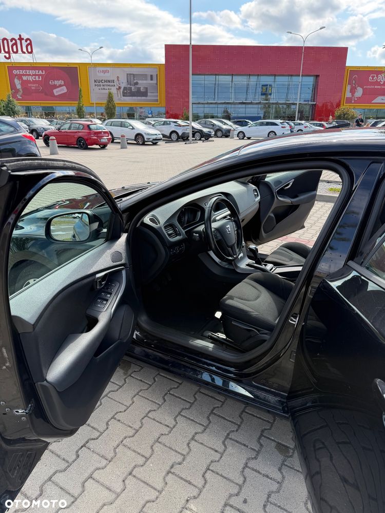 Volvo V40 T2 - 9