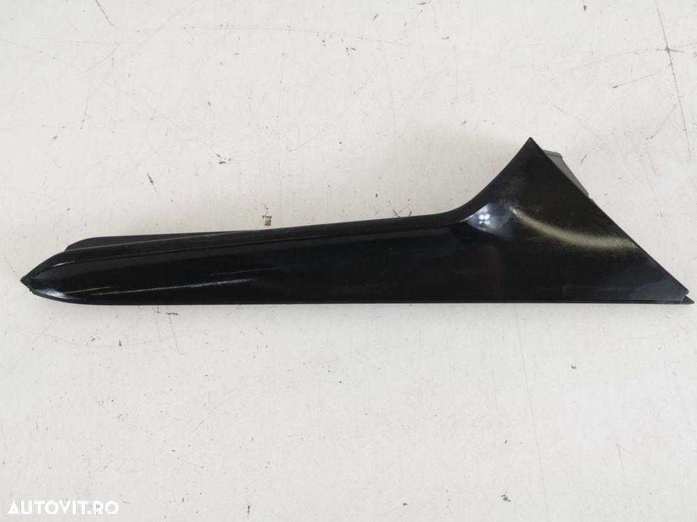 Ornament Stalp Dreapta Portbagaj Audi Q3 2 2018 2019 Original In Stare - 2