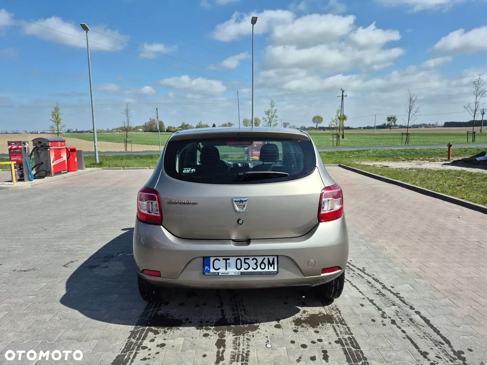 Dacia Sandero 1.2 16V Laureate EU6 - 13