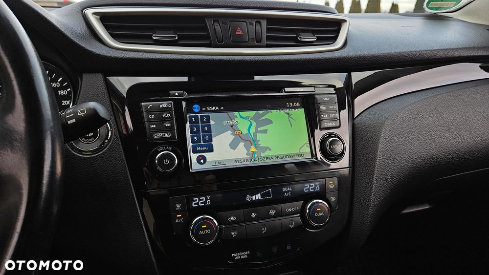 Nissan Qashqai 1.6 DIG-T N-Connecta - 29