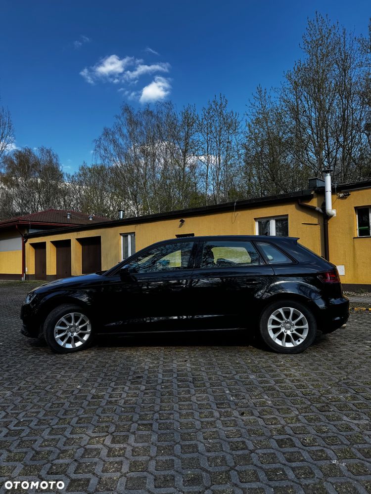 Audi A3 Sportback 1.4 TFSI S tronic Ambiente - 10
