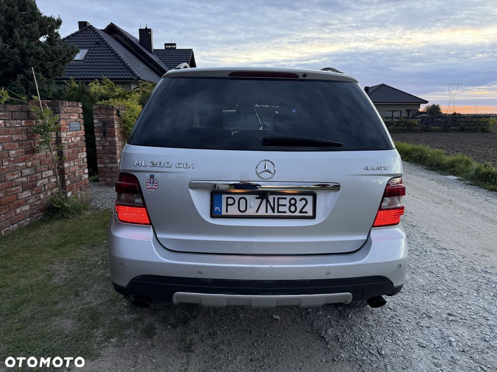 Mercedes-Benz ML - 4