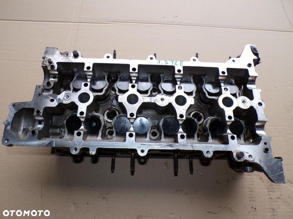 GŁOWICA SILNIKA RENAULT CLIO IV NISSAN QASHQAI II J11 1.2 TCE 110425271R