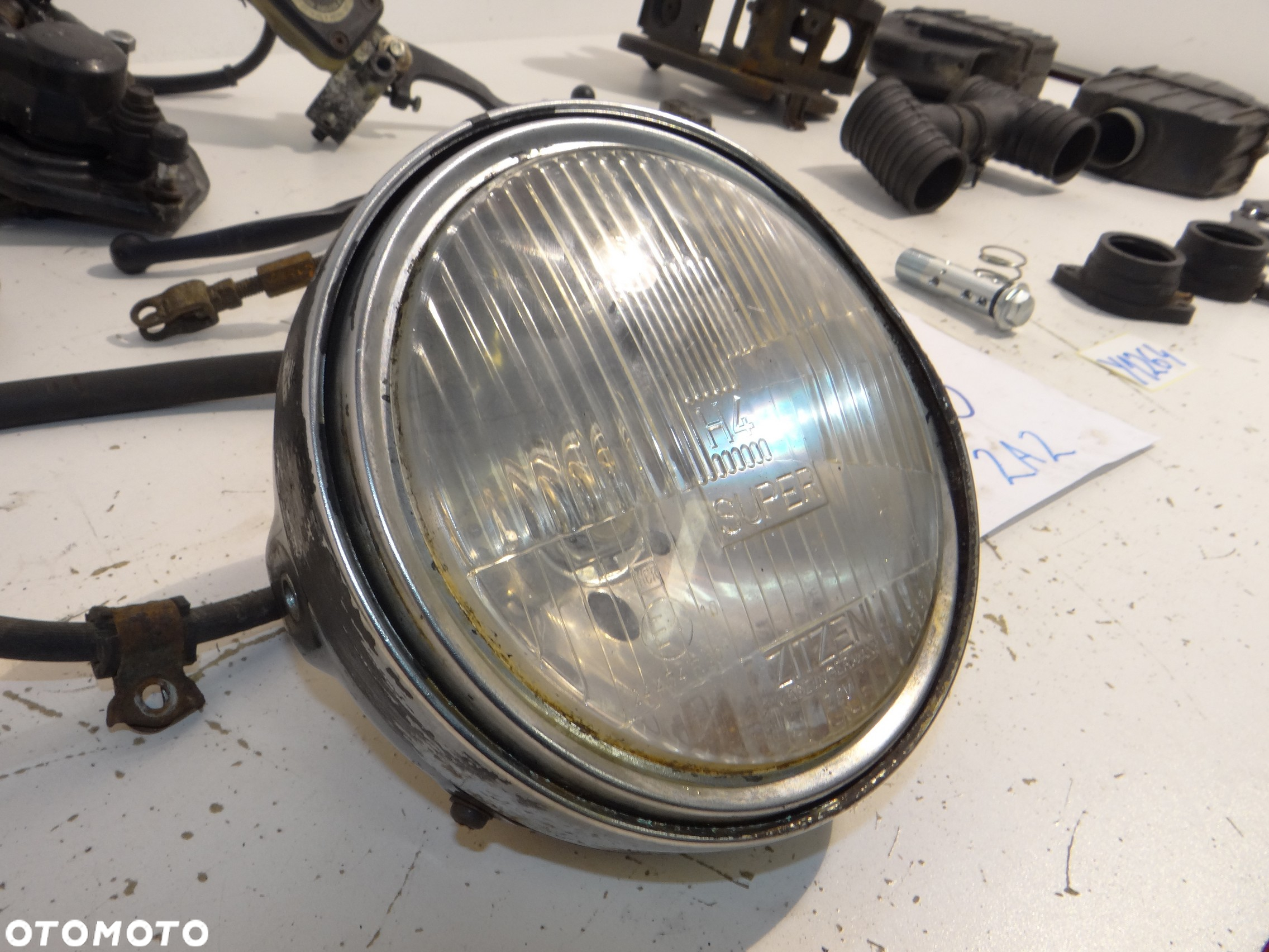 Yamaha XS 360 400 2A2 airbox skrzynka akumulatora króćce króciec zacisk hamulca pompa mocowanie lampy tablicy klakson Y1264 - 16