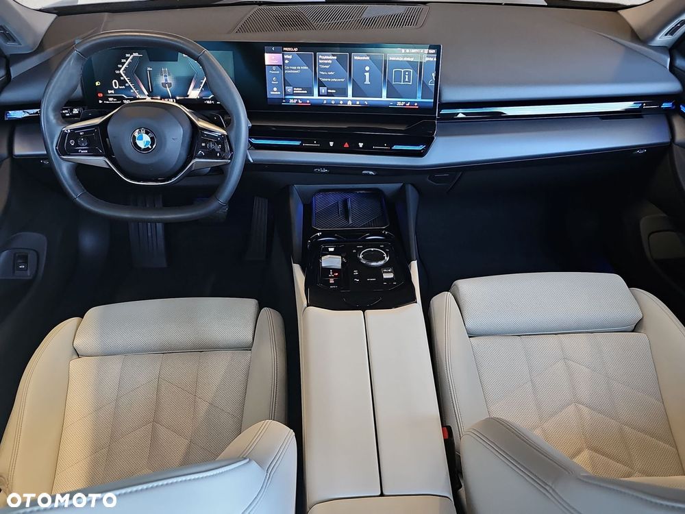 BMW Seria 5 - 10