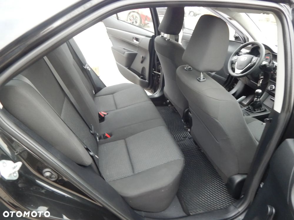 Toyota Corolla 1.6 Luna - 13