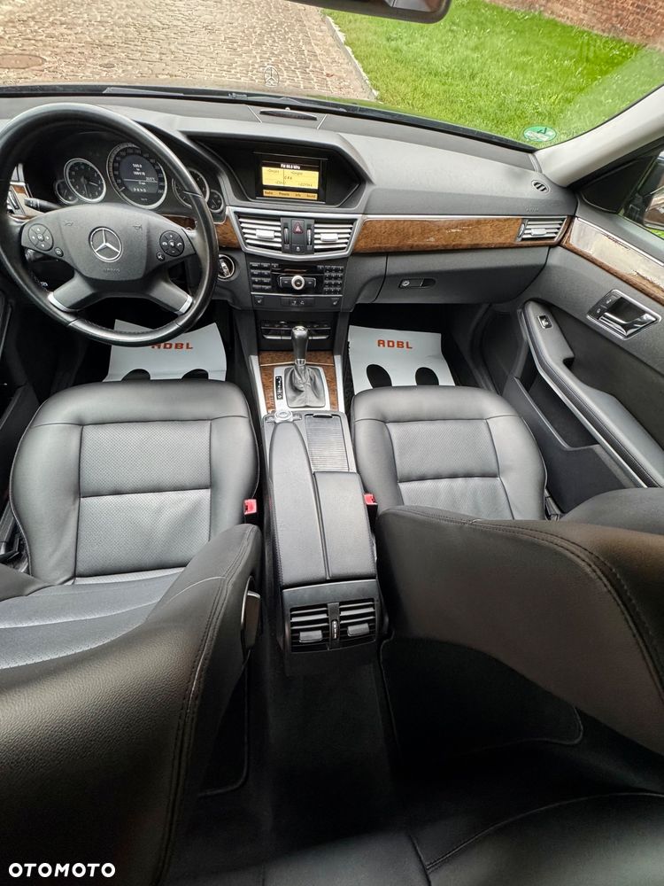 Mercedes-Benz Klasa E - 31