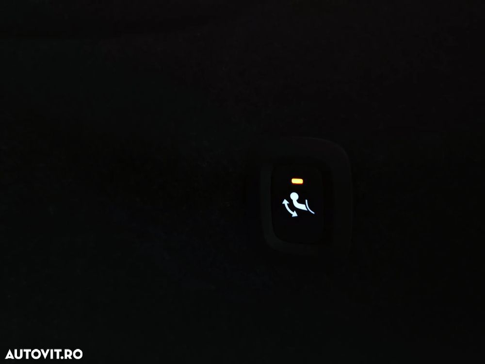 Volvo XC 40 T4 Recharge DKG Plus Dark - 33