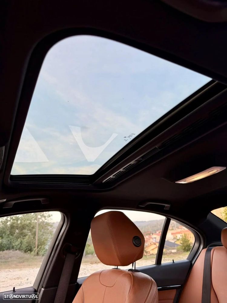 BMW 330 e iPerformance M Sport - 22