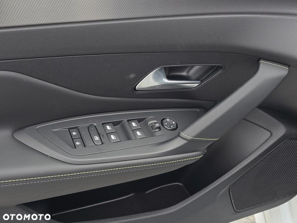 Peugeot 308 1.5 BlueHDi GT S&S EAT8 - 8