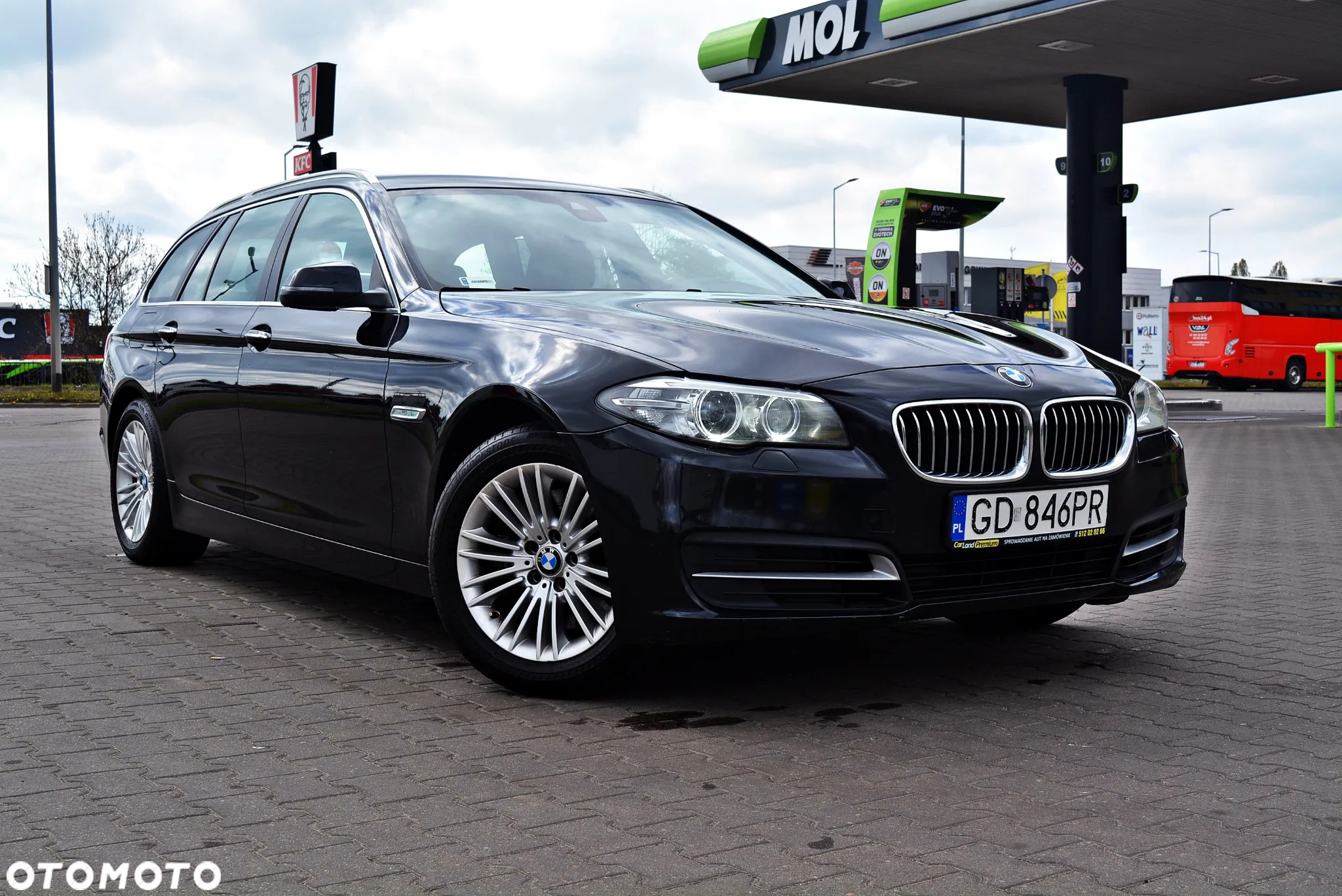 BMW Seria 5 525d xDrive Touring - 2