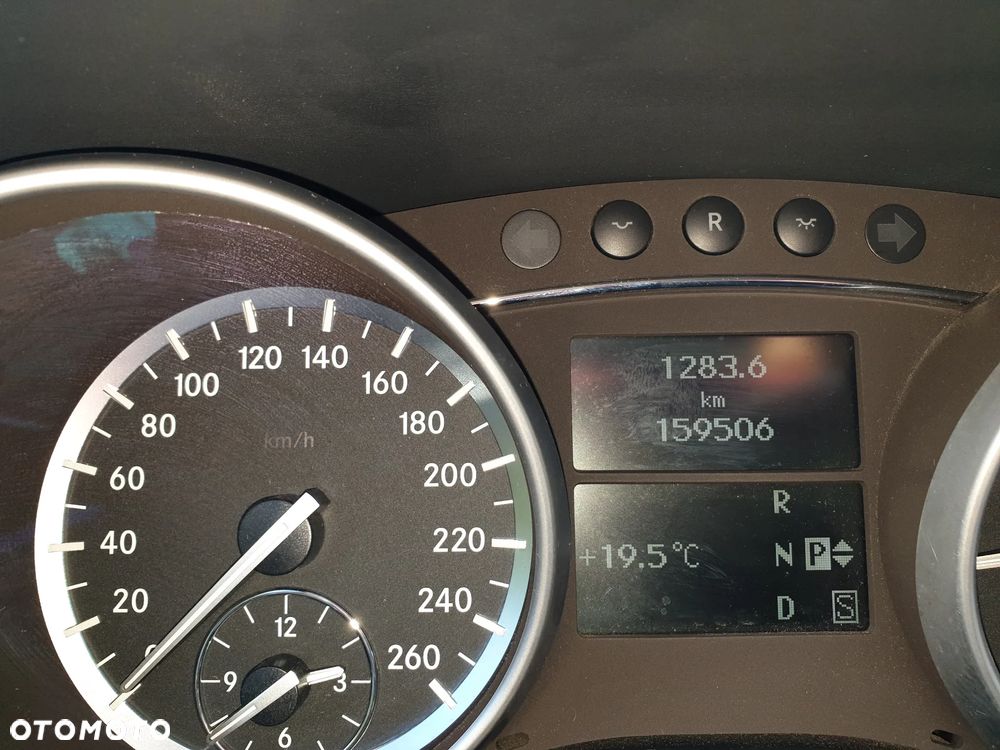 Mercedes-Benz GL 450 CDI - 39