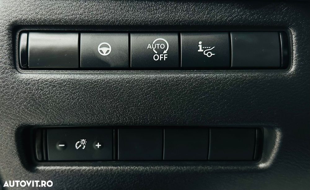 Nissan Qashqai 1.3 DIG-T MHEV Premiere Edition - 13