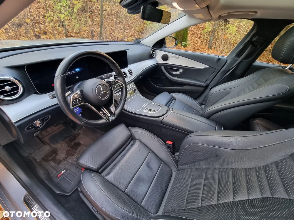 Mercedes-Benz Klasa E - 34