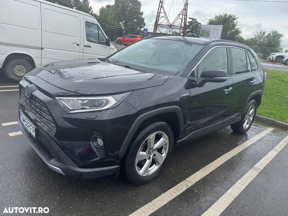 Toyota RAV4 - 1