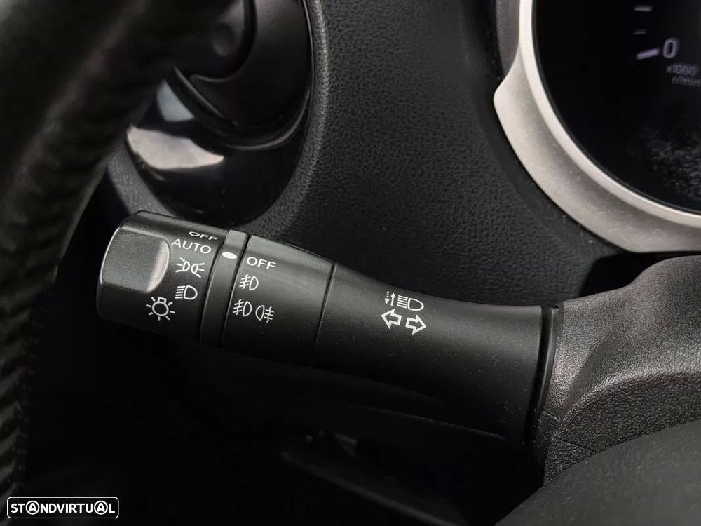 Nissan Juke 1.5 dCi N-Connecta P.Ext.2 Black Tokyo - 22
