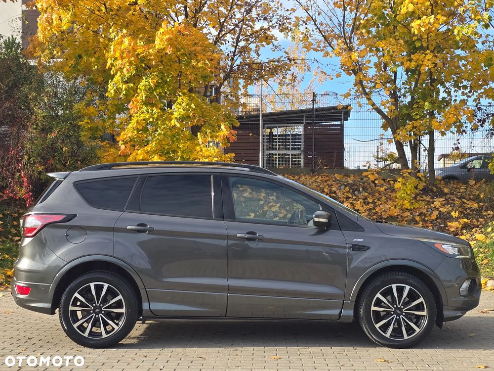 Ford Kuga 1.5 EcoBoost 2x4 ST-Line - 12