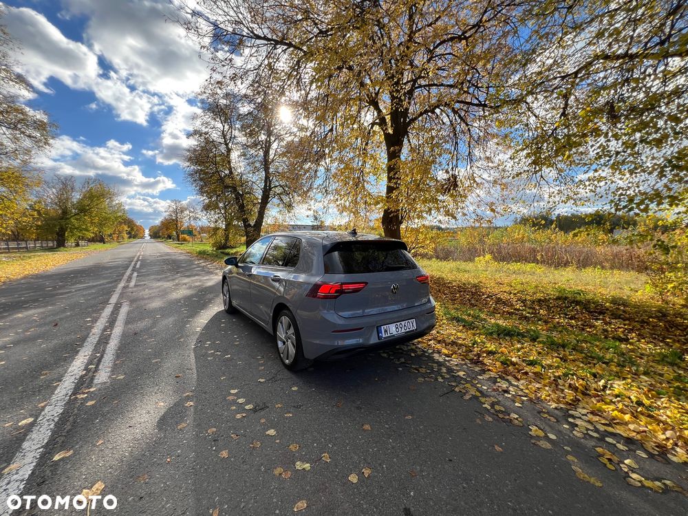 Volkswagen Golf - 26