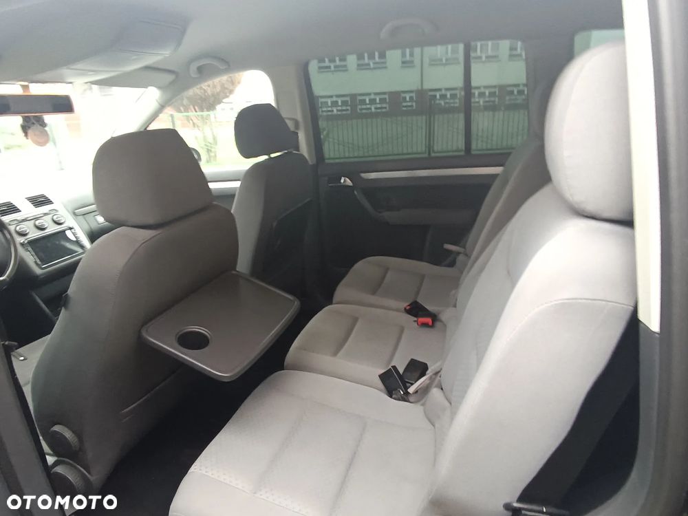 Volkswagen Touran 2.0 TDI DPF DSG Goal - 13