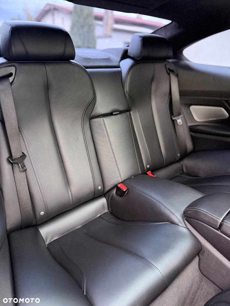 BMW Seria 6 650i - 28